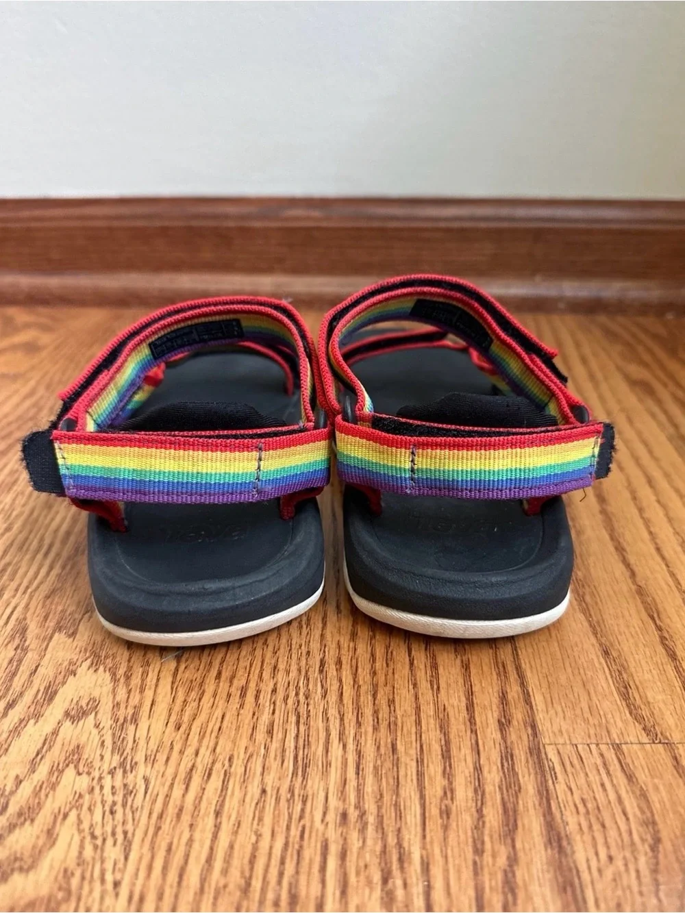 TEVA Hurricane XLT Sandals Kids Size 2 Rainbow